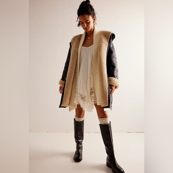 We The Free - Miller Vegan Coat/Jacket NWT size small sold out - Picture 3 of 8